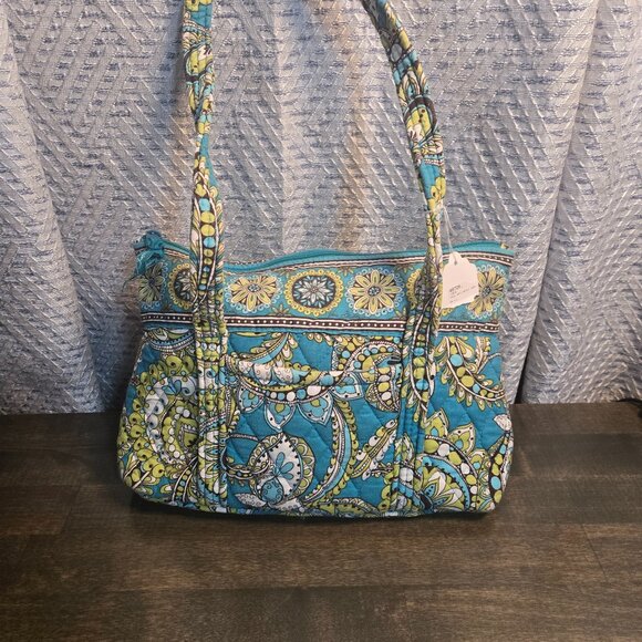 Vera Bradley Handbags - Vera Bradley Bag NWT